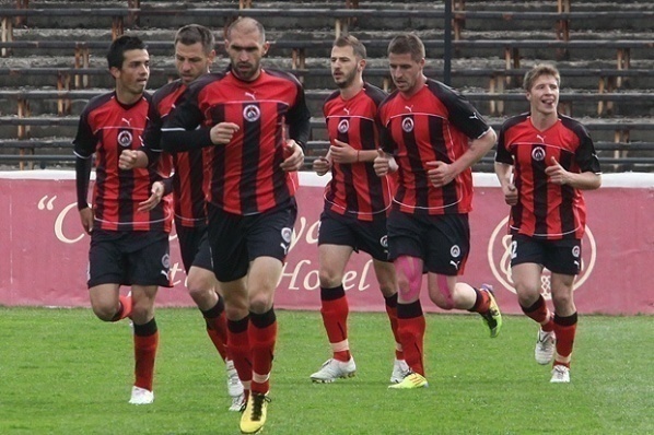 Локомотив (Сф) изчисти над 50 бона дългове към БФС