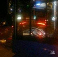 Екшън в „Меден рудник”! Местен „батка” с БМВ извади бухалка, натроши автобус на градския транспорт