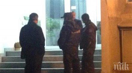 огледът дома самоубилия висш прокурор манчев свърши изнесоха тялото снимки