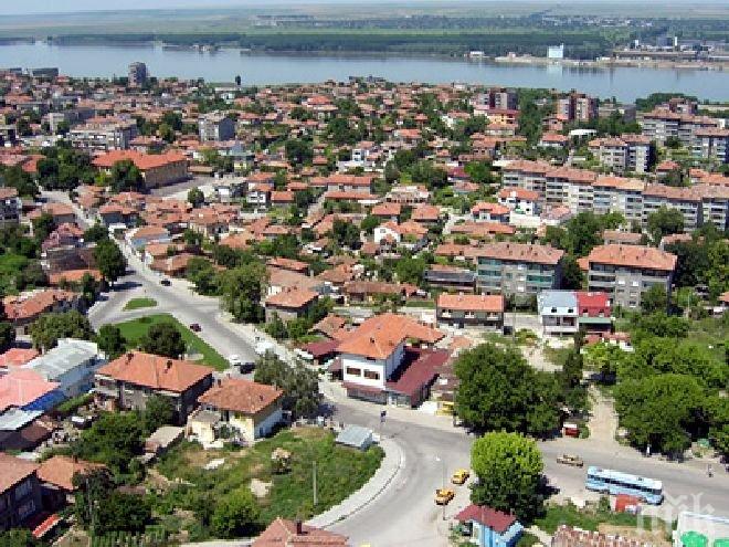 В Свищов ще отбележат Деня на народните будители с факелно шествие