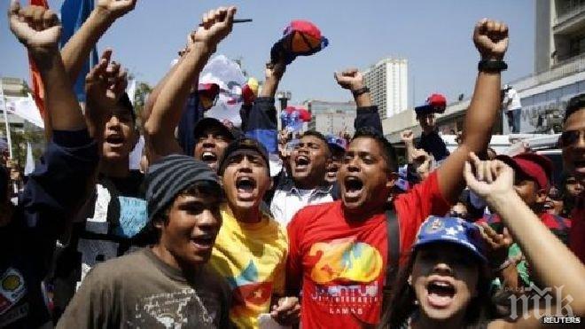 5 души са ранени при сблъсък между националисти и кюрди в Анкара