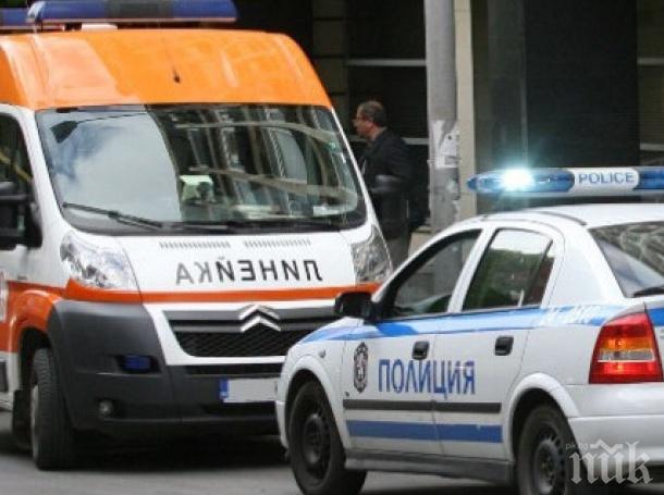 Автобус се вряза в спирка в Пловдивско, една жена пострада