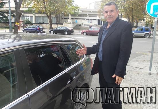 Разбиха и ограбиха БМВ-то на бургаски топ полицай (снимки)