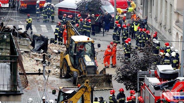 Газова експлозия срина сграда в Полша 