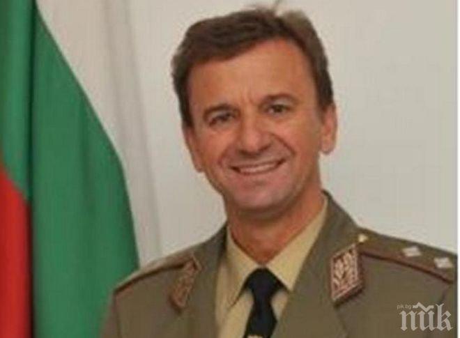 Зам.-шефът на отбраната с тежък инсулт и опасен тумор, военните търсят помощ