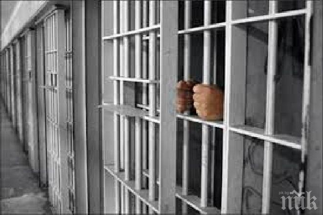 Осъдиха 23 активисти на 3 години затвор в Египет