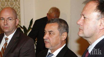 симеонов поканят среща отида първо искаме програма после дадем специалисти