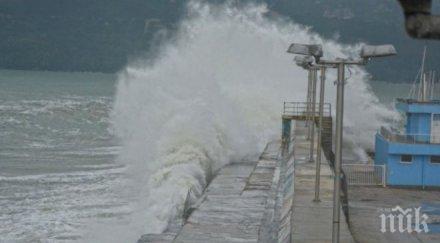 рискът наводнение варна идва вече морето