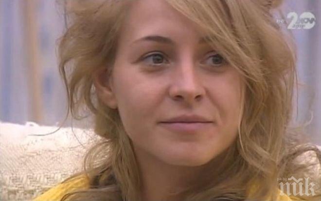 Кучкова разказва как изнудва за дрехи гаджето си - политик