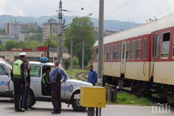 България се размина на косъм от жестока катастрофа! Пиян ли е бил стрелочникът, заради когото два бързи влака щяха да се ударят челно? 