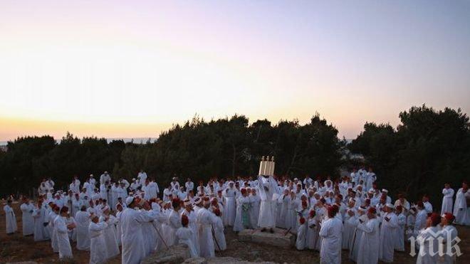 Водач на секта получи 30 години затвор