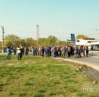 Енергетици затвориха Дунав мост
