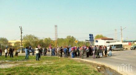 енергетици затвориха дунав мост