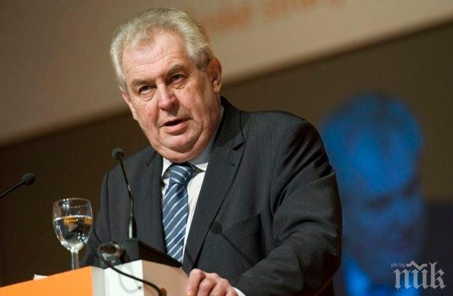 Скандал! Чешкият президент говори цинизми в ефир, брани Путин