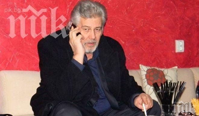 Ламбо аплодира колеги в театъра