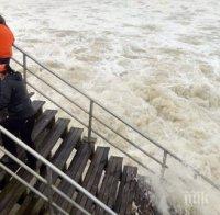 Двама британски туристи загинаха при опит да спасят жена от удавяне