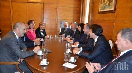 шок кабинетът герб рeформаторския блок провал