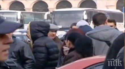 извънредно протест парламента искат кунева министър искат кабинет