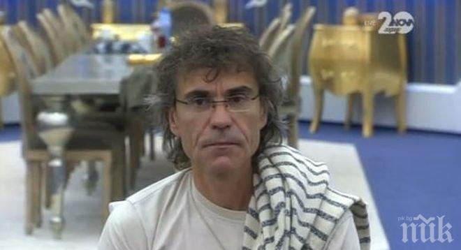 Само в ПИК и Ретро! Влади Въргала отказал 6 бона заплата от Слави