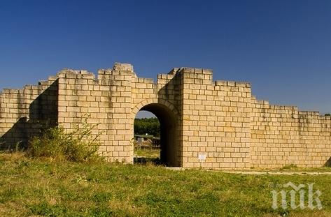 Археолози откриха Източната порта на Велики Преслав
