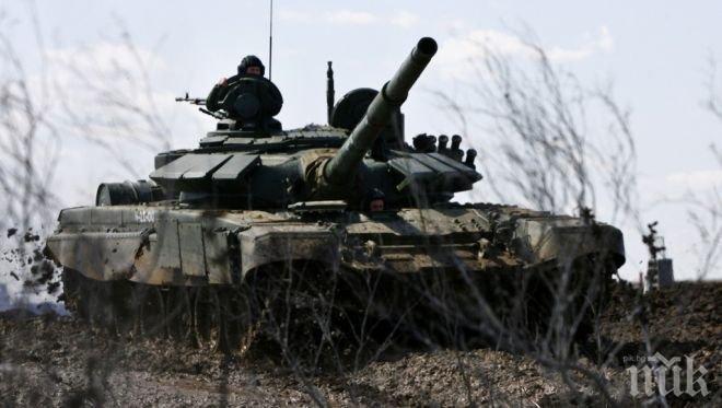 Танкове и гаубици се насочват на запад към Донецк 