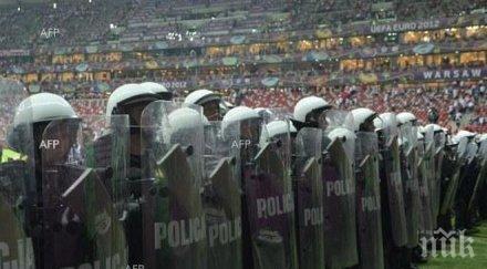 полицията варшава използва водни струи демонстранти