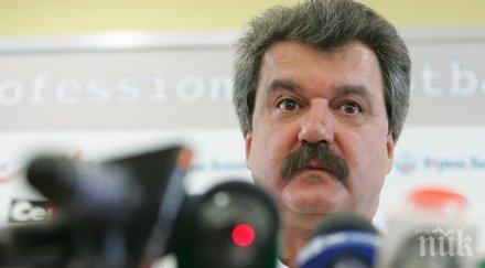 батков нави отговаря неудобните въпроси сините фенове