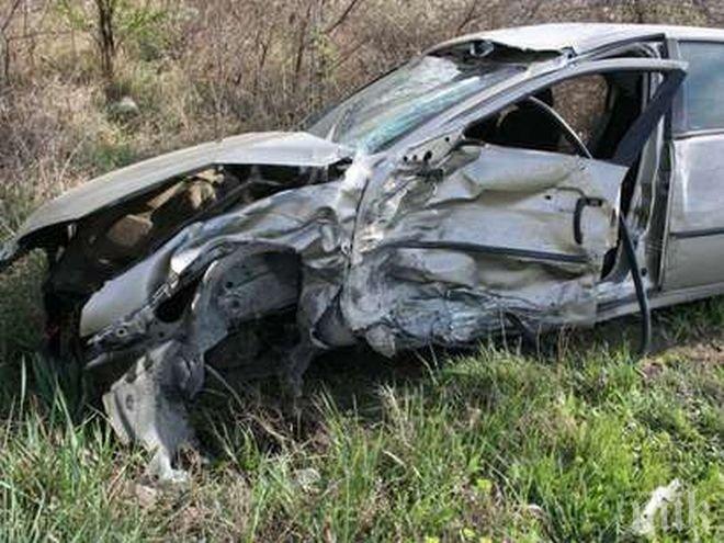 Един загинал и 10 ранени за денонощие при катастрофи в страната