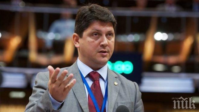 Протести свалиха румънския външен министър