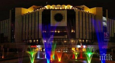 ремонти променени маршрути нощта театрите