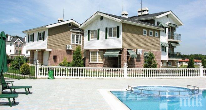 Кризата удари богаташите! Масово разпродават палатите си около София