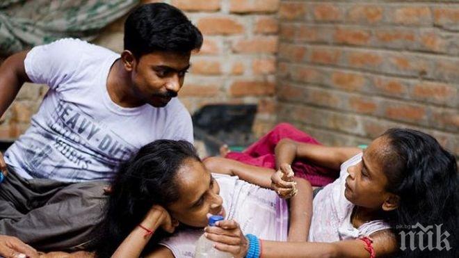 Шок! Индиец взе съпруга с две глави