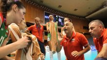 Абонданца ще води националките до 2016-а