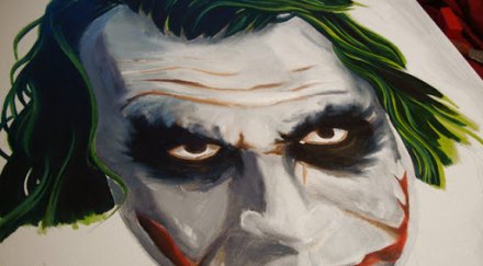 извратеняк рисува бои прахта холокоста