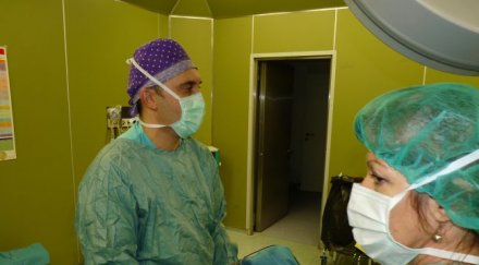 измъкнаха бъбрек тумор без операция