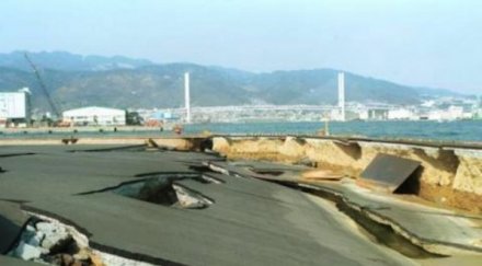 ловец земетресения събота силен трус удря южна италия