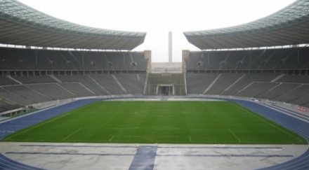 берлин домакин финала 2015 година