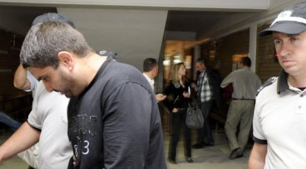 пращат полицай убиец варненската лудница