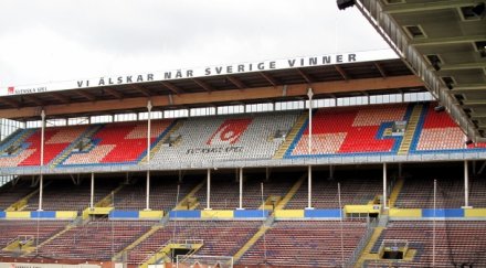 бастия играе олимпик празни трибуни