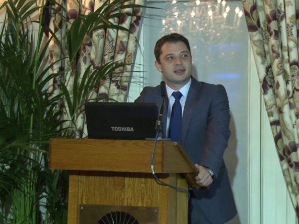 Добрев прикотка едва 5 от 120 поканени британски фирми