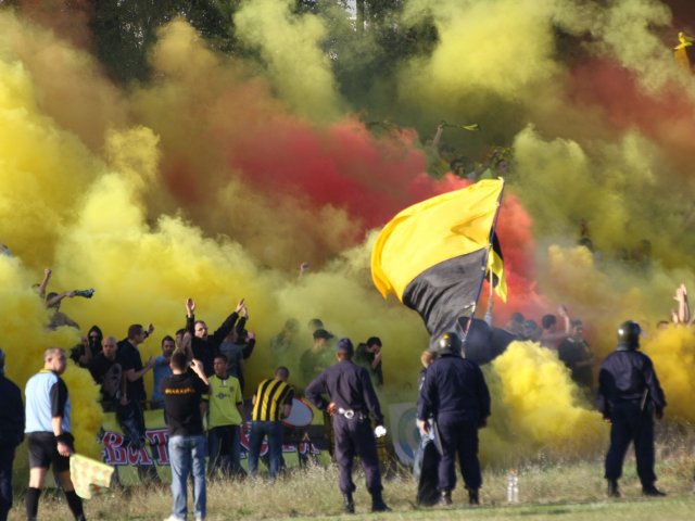 МВР блокира Велико Търново заради феновете на Ботев (Пд)
