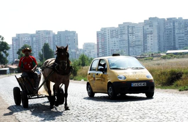 Катастрофа между каруца и джип остави човек без крак