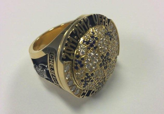 Дрогба дари играчите на Челси с уникални пръстени