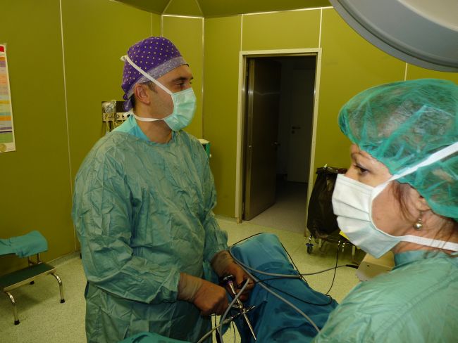 Измъкнаха бъбрек с тумор без операция