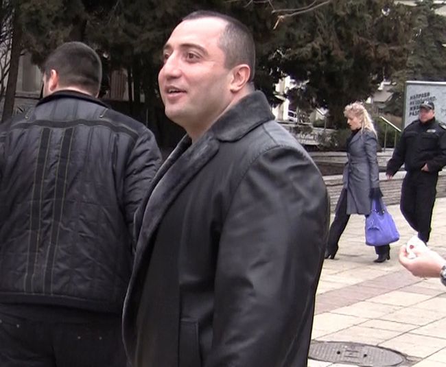 Митьо Очите си купи храни за 5000 лева