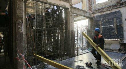 пари дострояването българския лувър