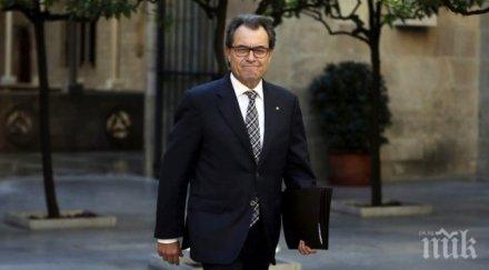 разследват каталонския лидер заради референдума