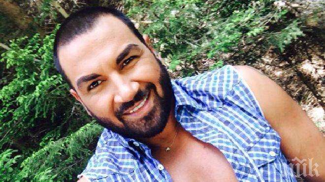 Азис краде козметиката на дъщеря си