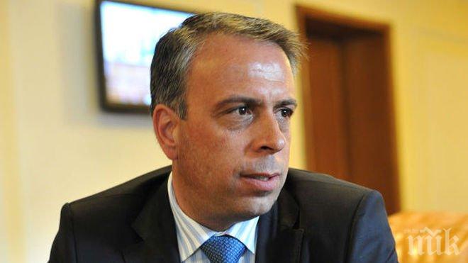 Емил Димитров: Тефтера Златанов започна да ми прилича на Садо мазо