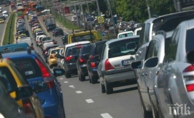 Кошмар за шофьорите! Затварят ключови булеварди в столицата през 2015-а
